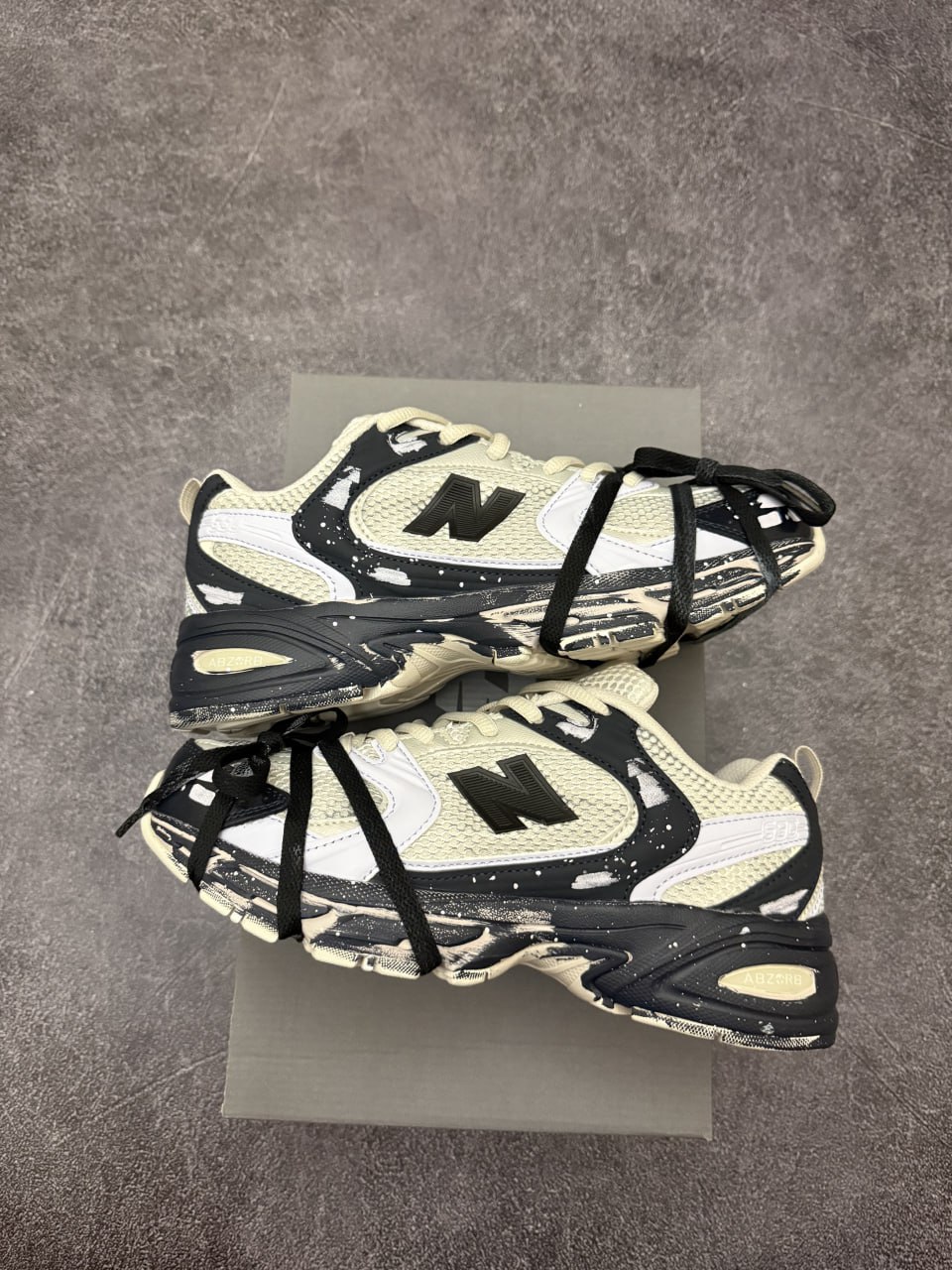 Кросівки New Balance 530 Custom White Black Beige